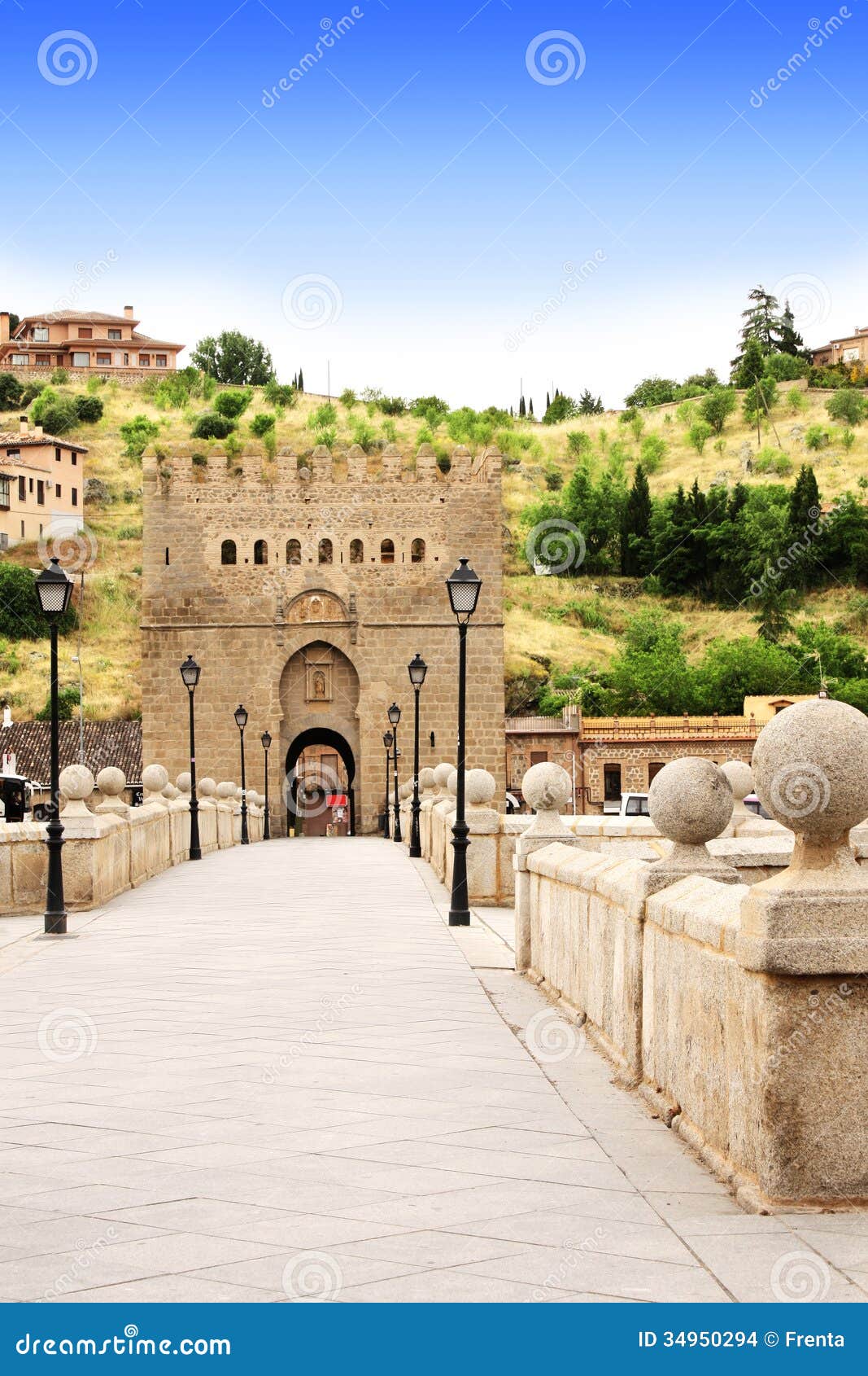 Ponte di Toledo, Spagna. Ponte famoso di Toledo in Spagna