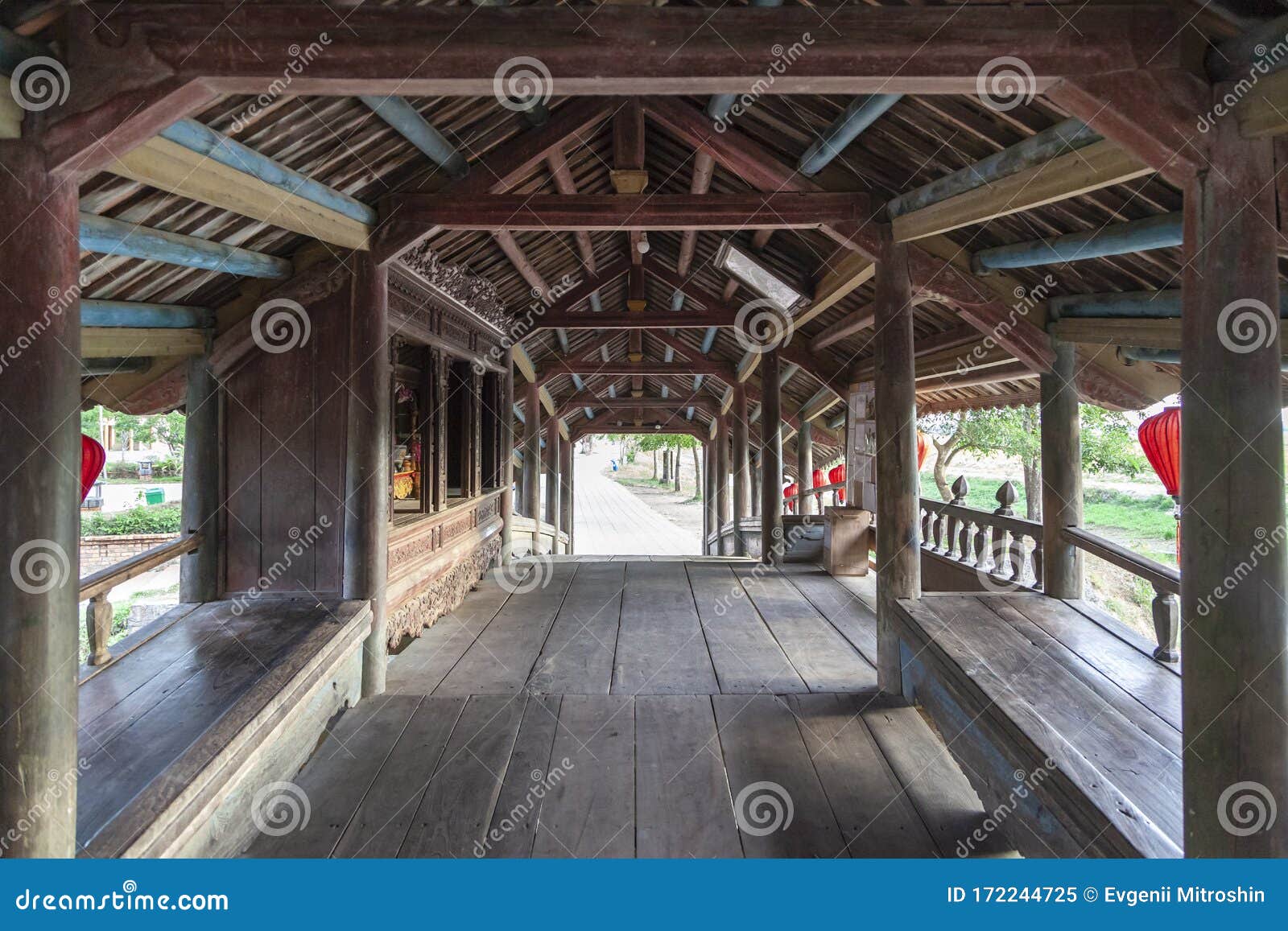 Ponte Japonesa Antiga No Estilo Japão Hue, Ponte Coberta Pelo Hue Vietnam  Imagem Editorial - Imagem de cultura, canaleta: 172244725