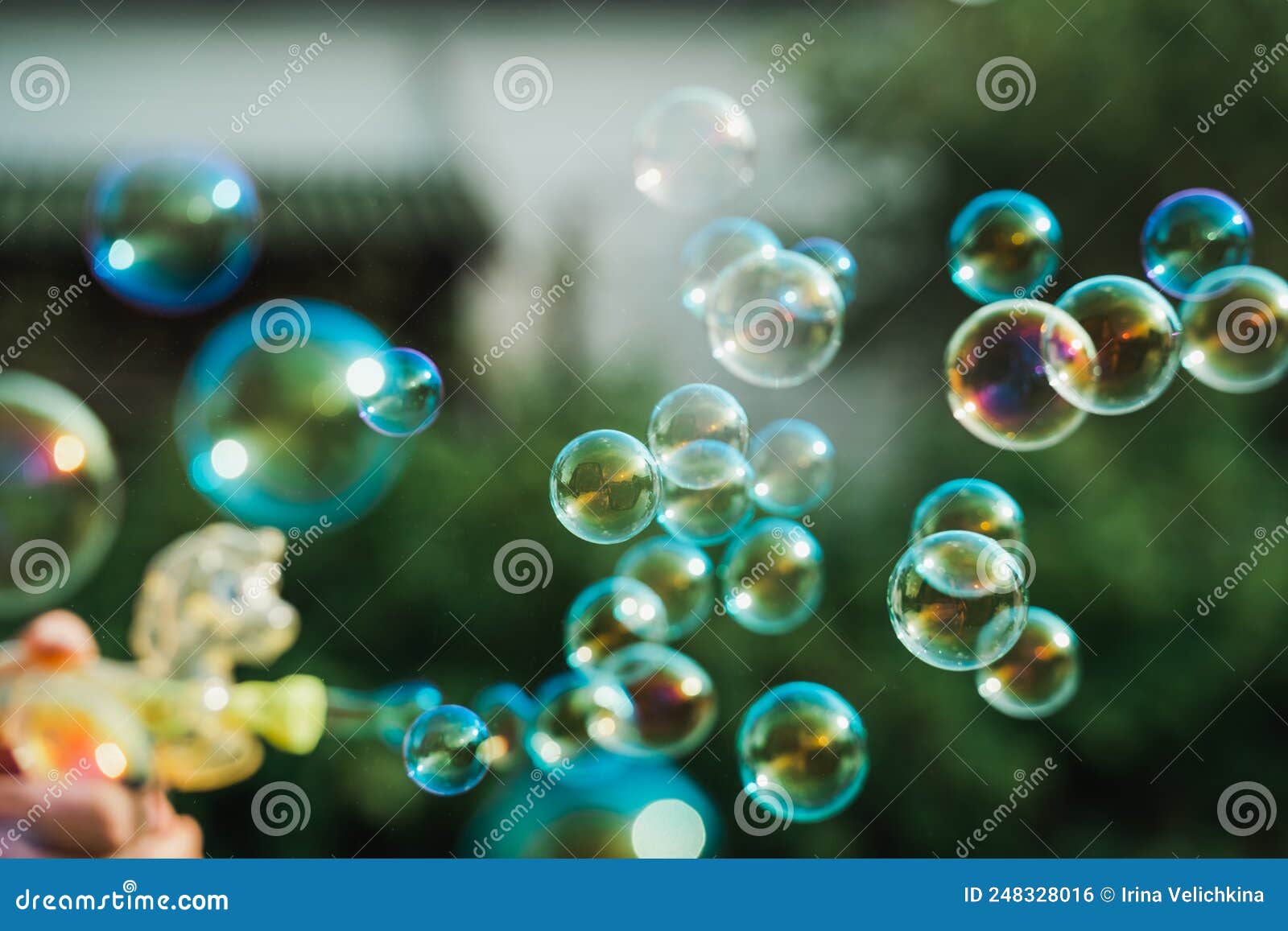 337 Bubble Shooter Royalty-Free Images, Stock Photos & Pictures