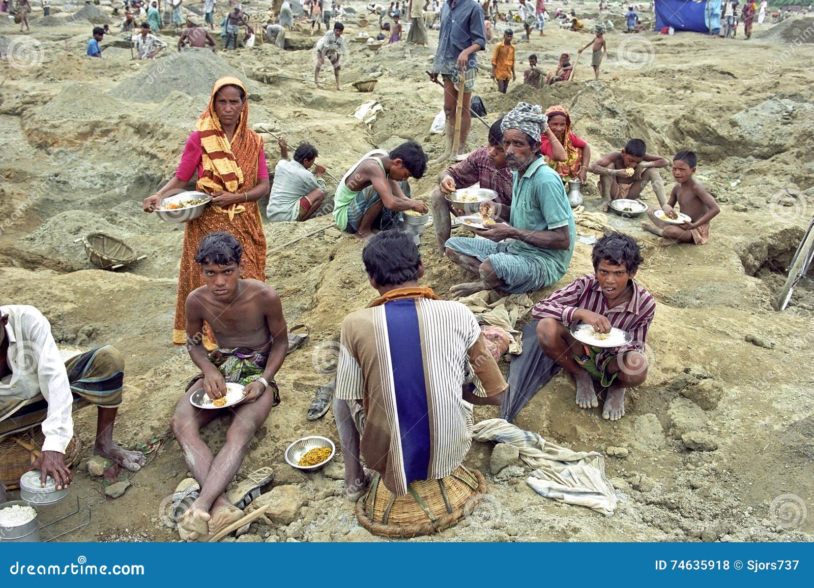 Poor Bangladeshi Family Working In Gravel Pit Editorial Stock Photo poor-bangladeshi-family-working-in-gravel-pit-editorial-stock-photo