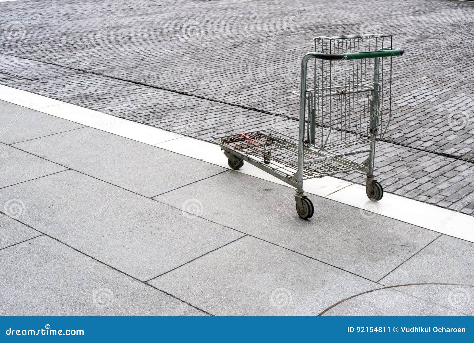 Coherent Ape flask Poor shopping cart stock image. Image of ruined, mart - 92154811