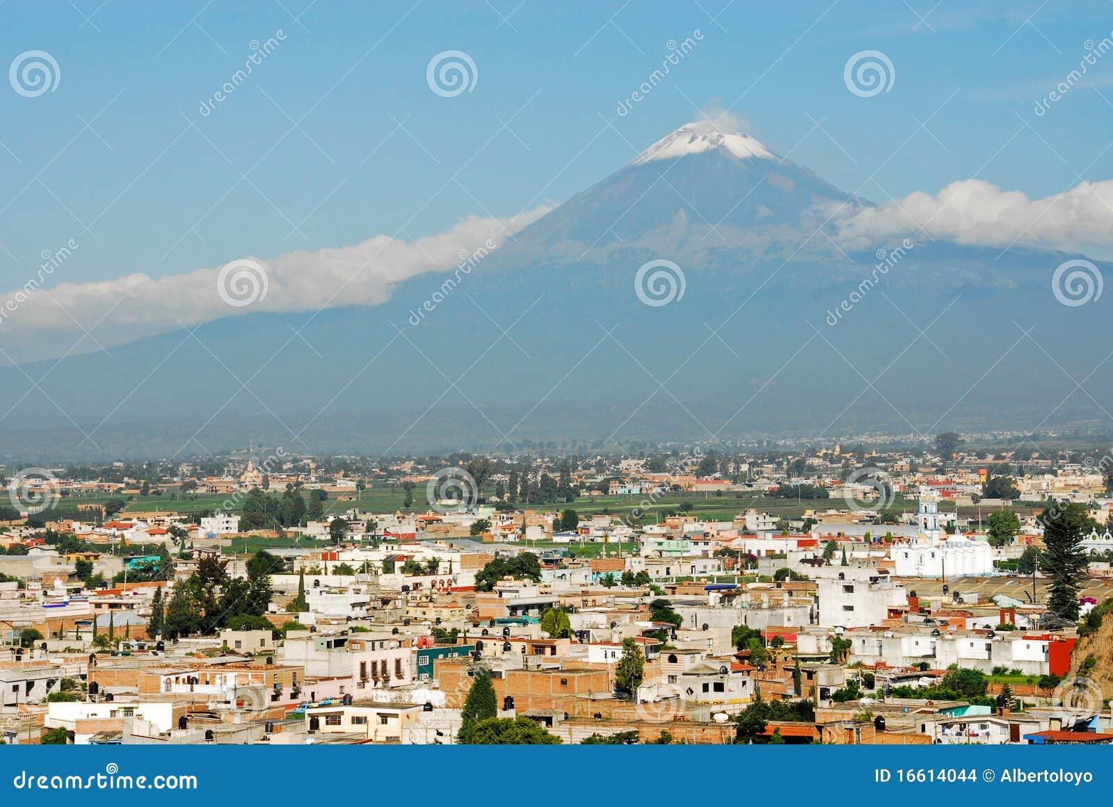 popocatepetl volcano view from cholula