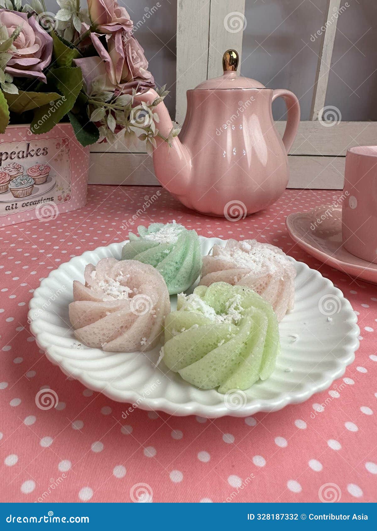 popular malaysian cakes called kuih apam beras