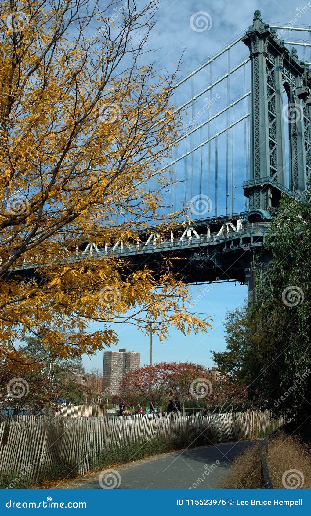 Pathway Under Manhattan Bridge Brooklyn New York Usa Stock Photo