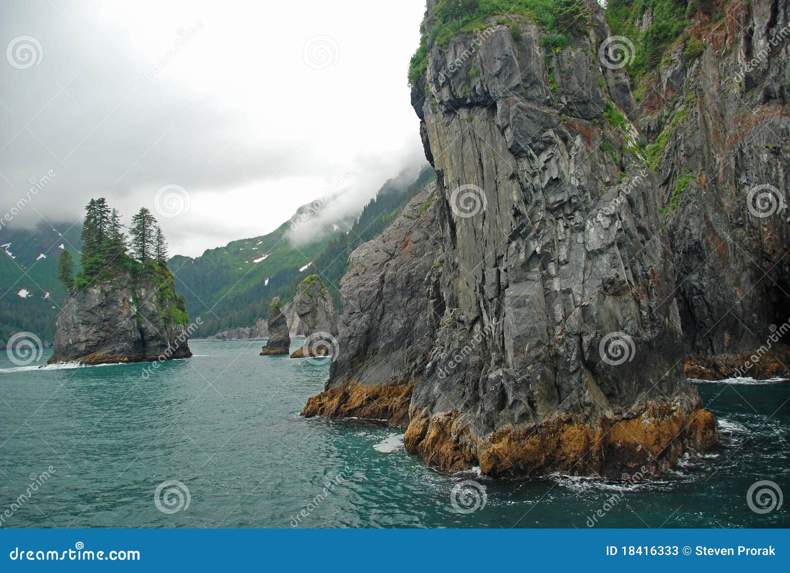Porcupine Bay in Alaska stock image. Image of wilderness 18416333