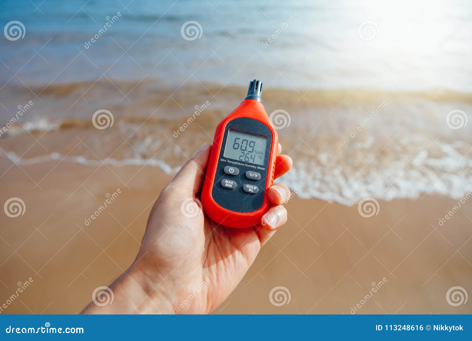 Portable Thermometer in Hand Measuring Outdoor Air Temperature and Humidity  Stock Photo - Image of instrument, meter: 113248654