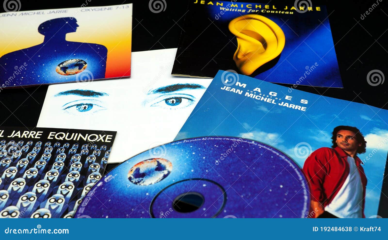 Portadas Y Cds. Del Músico Y Compositor Francés Jeanmichel Jarre. Artista Famoso Por Sus Grandes Conciertos Y Creación De Música E Foto de archivo editorial - Imagen de porcelana, moderno: 192484638