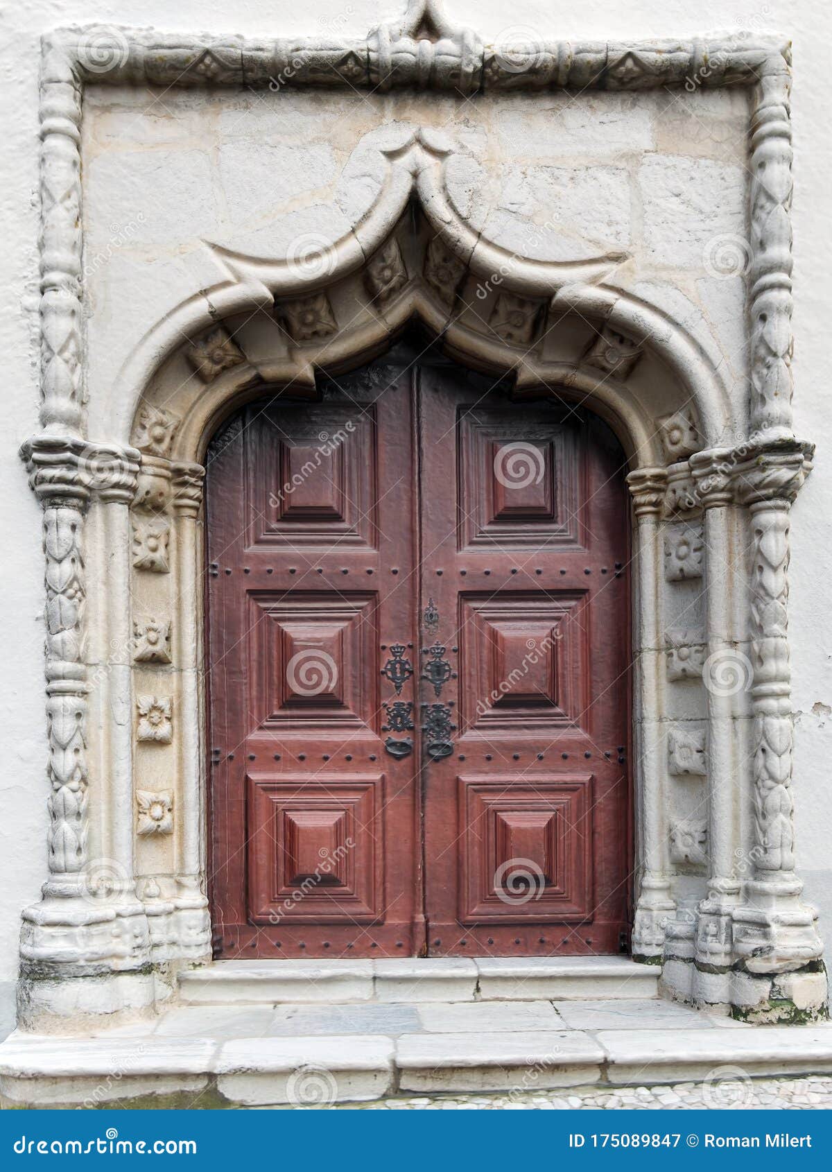 portal of the igreja da misericordia church of montemor-o-novo, portugal