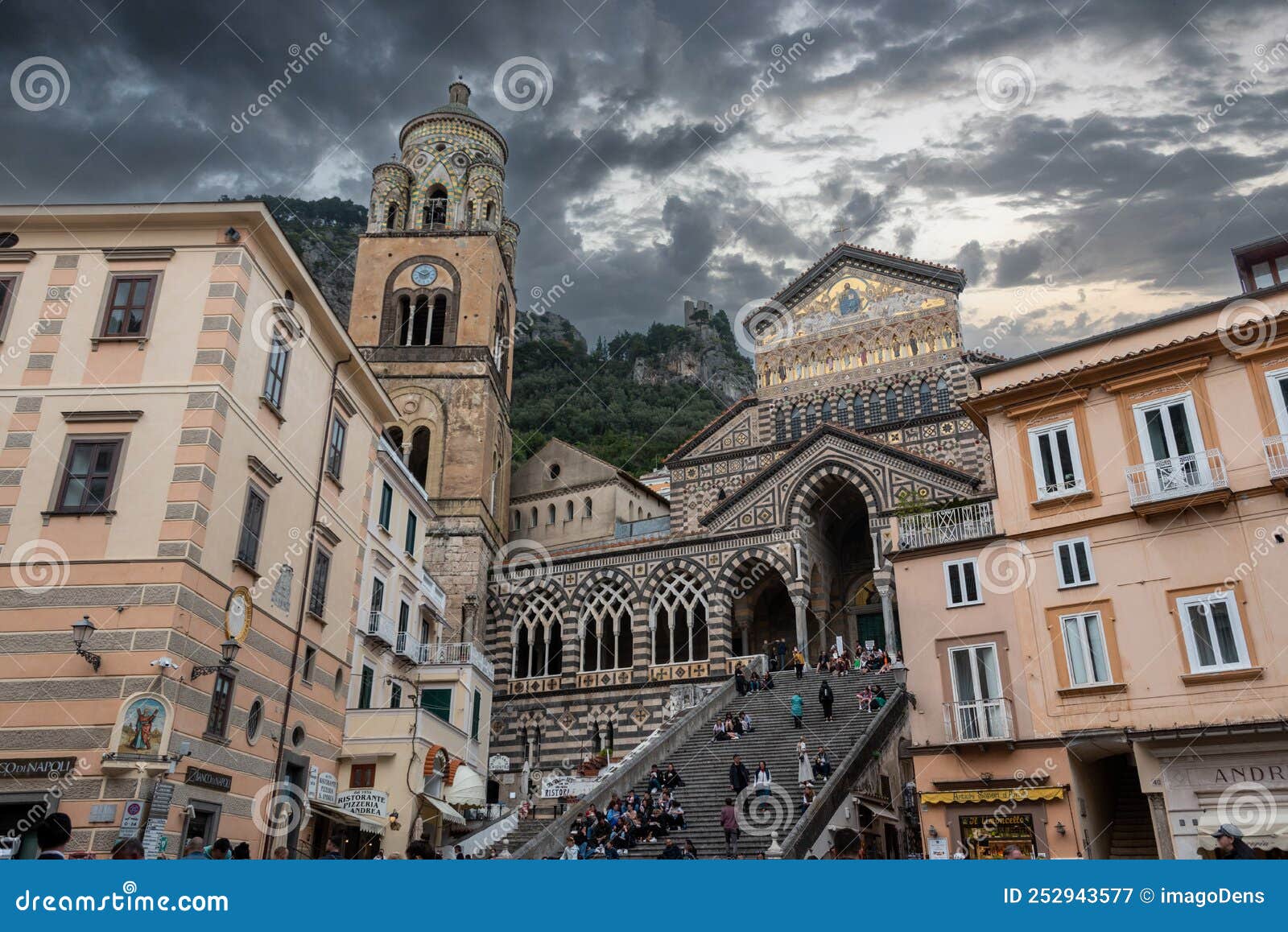 Portal of the Mediaeval Saint Andrew Cathedral in Amalfi Editorial ...