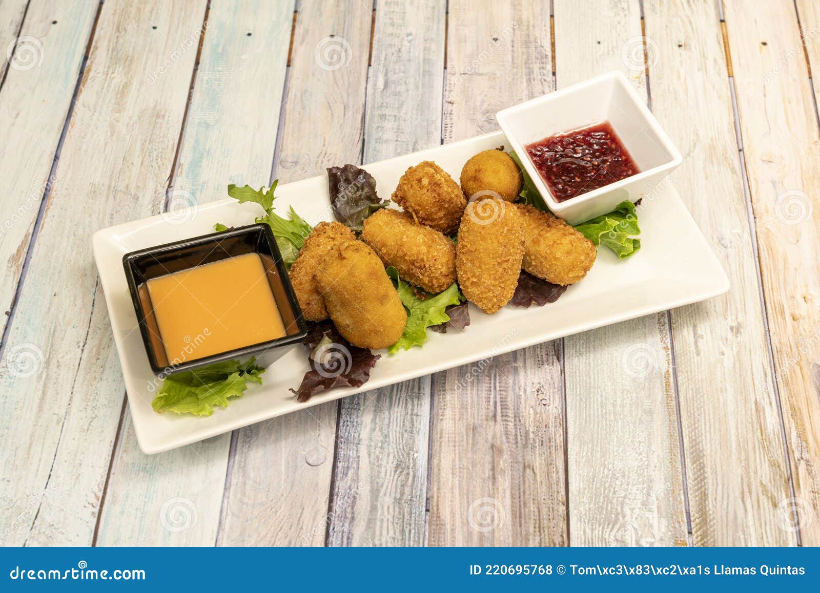 Portion of Mixed Chicken, Serrano Ham and Cod Croquettes with Dipping
