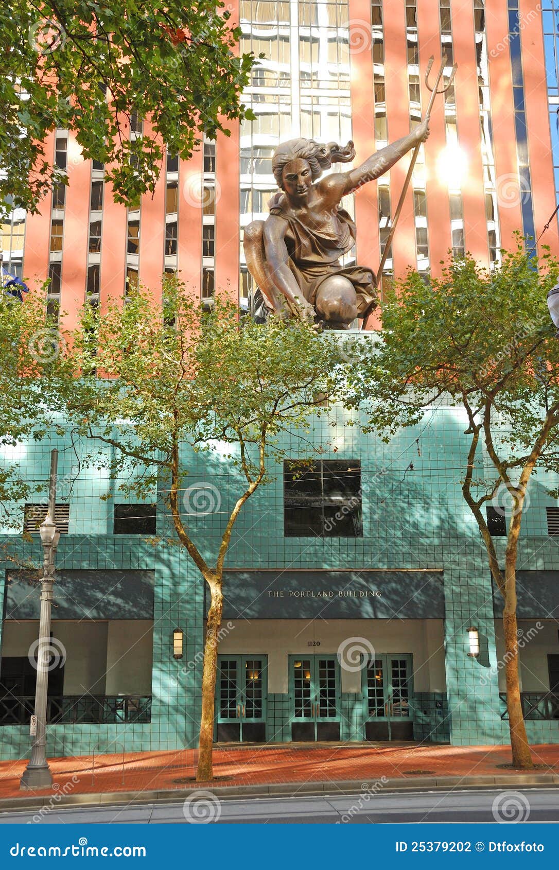 Portlandia photographie éditorial. Image du architecture 25379202