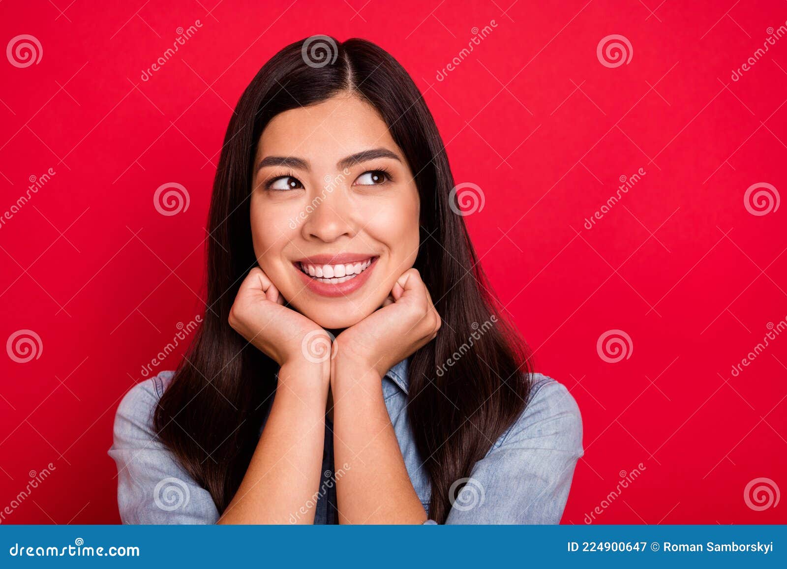 Portrait Of Attractive Cheerful Pensive Girl Creating Solution Copy Space Isolated Over Bright 7651