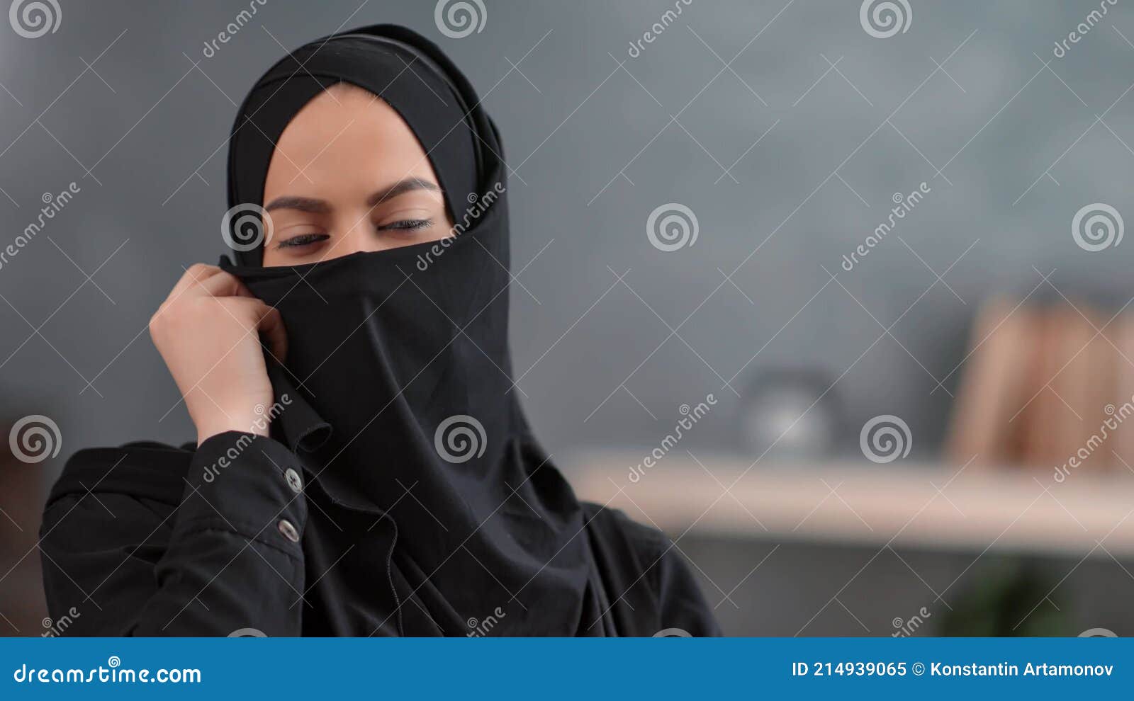 Arab hijab hidden cam