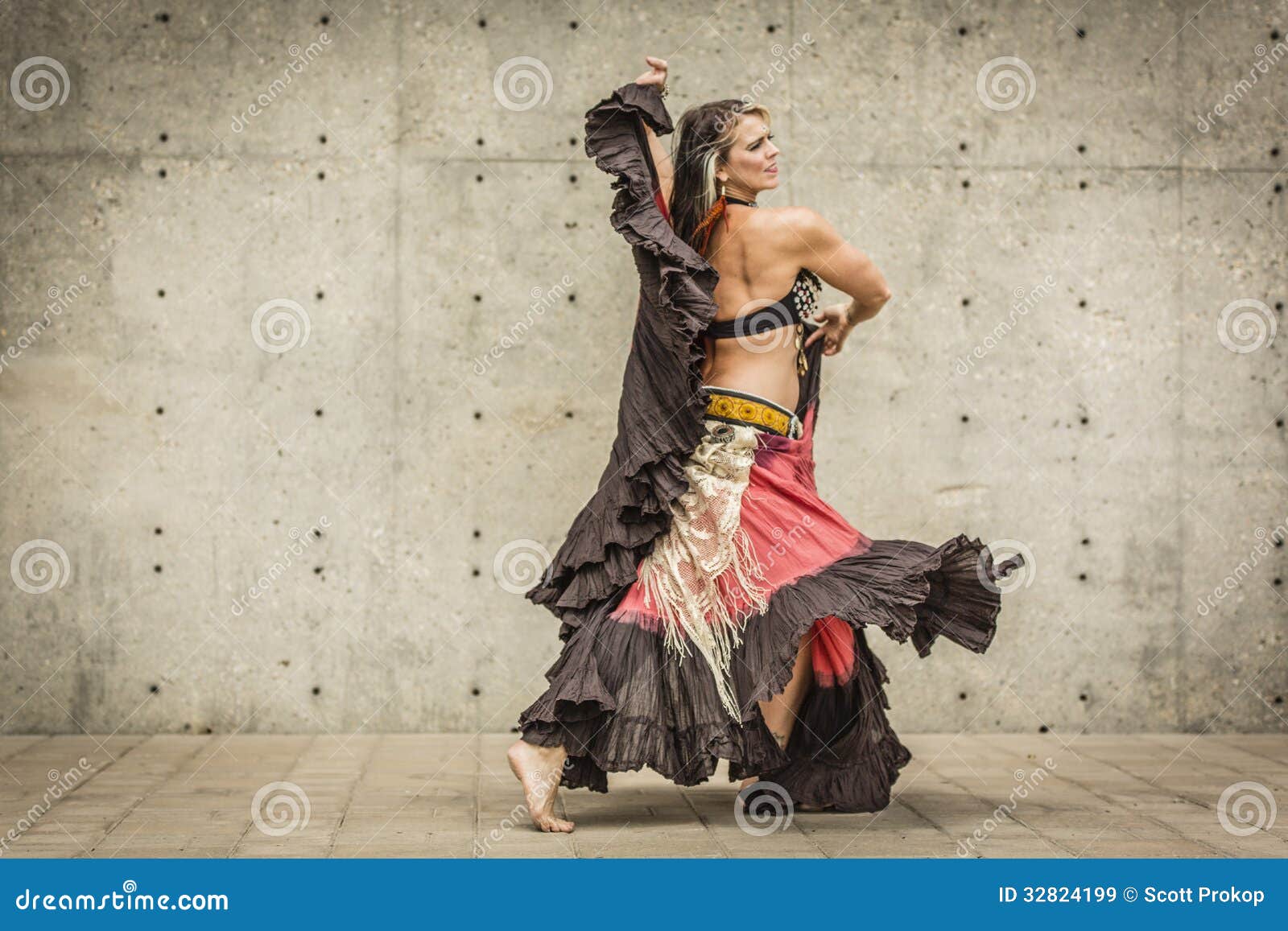 Pin on costume  fusion belly dance