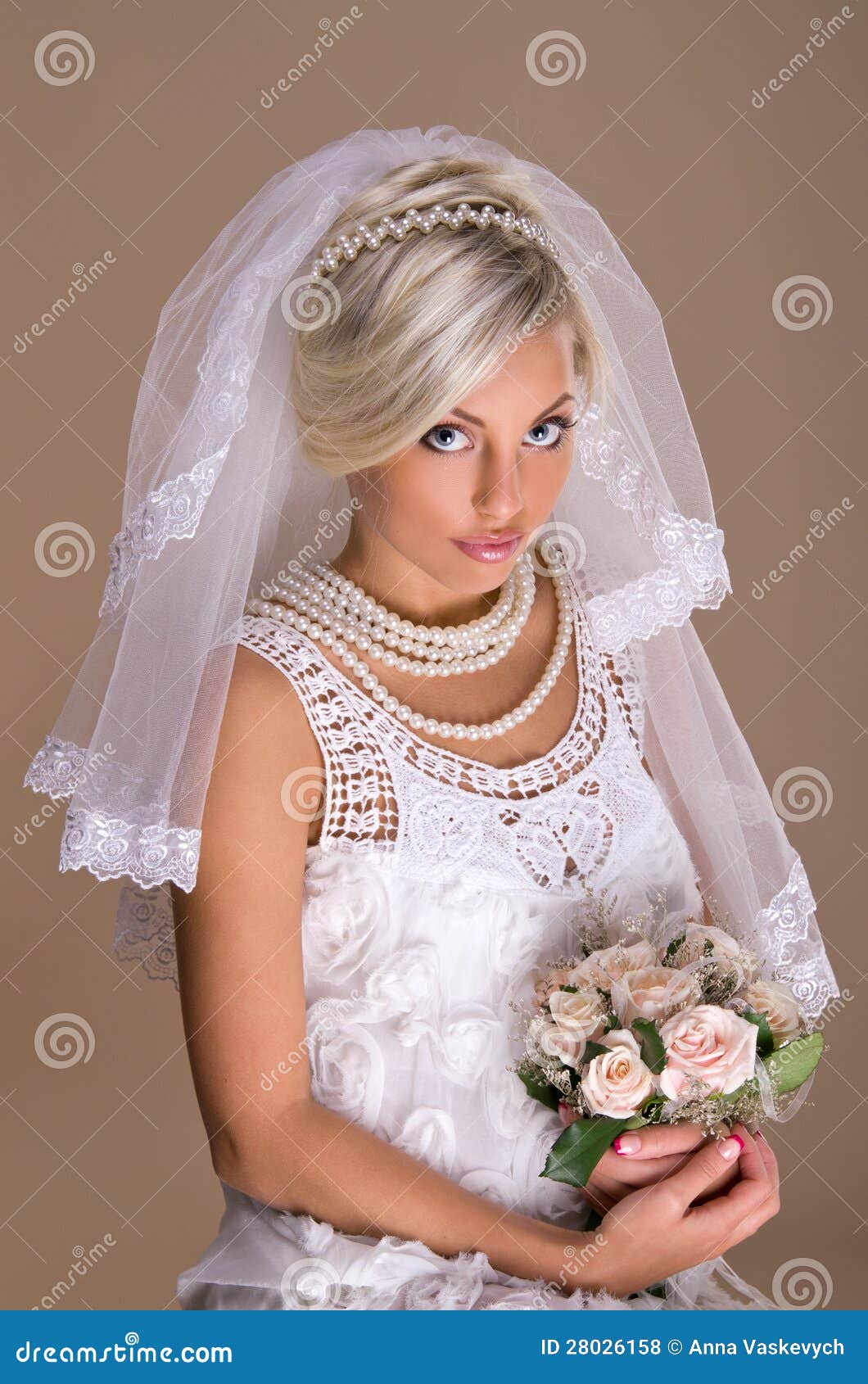 Portrait Of Beautiful Blonde Bride Royalty Free Stock 