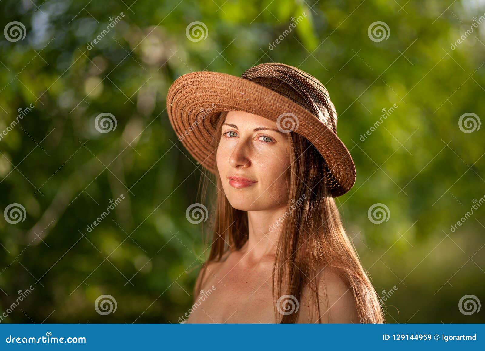 https://thumbs.dreamstime.com/z/portrait-beautiful-elegant-woman-light-white-dress-hat-standing-summer-park-portrait-beautiful-elegant-129144959.jpg