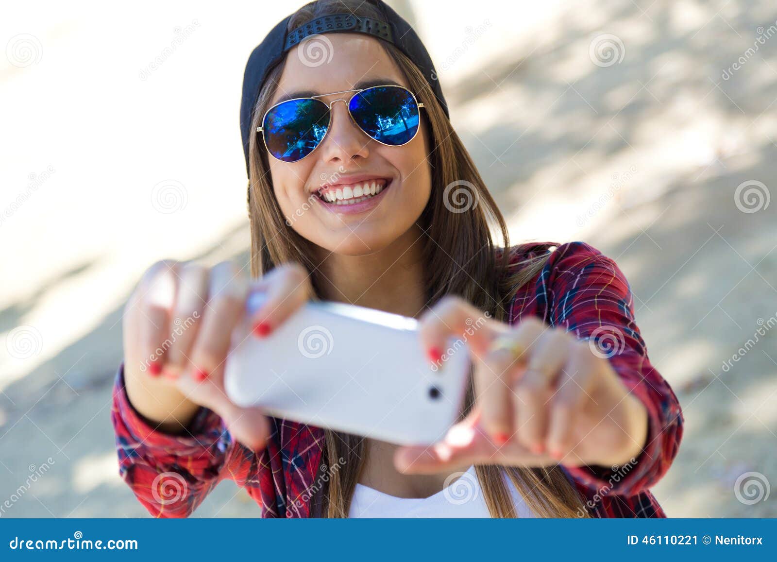 Portrait Of Beautiful Girl Taking A Selfie With Mobile Phone Stock Image Image Of Nature