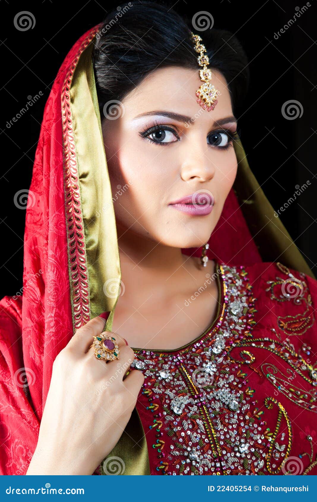 Portrait of a Beautiful Indian Bride Stock Photo - Image of ...