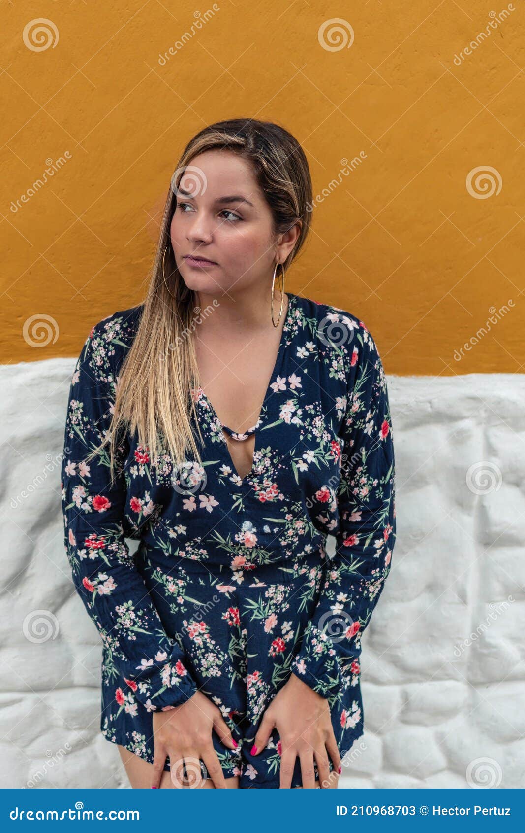 Portrait Of A Beautiful Latina Woman Outdoors On A Street Stock Image Image Of Latin 