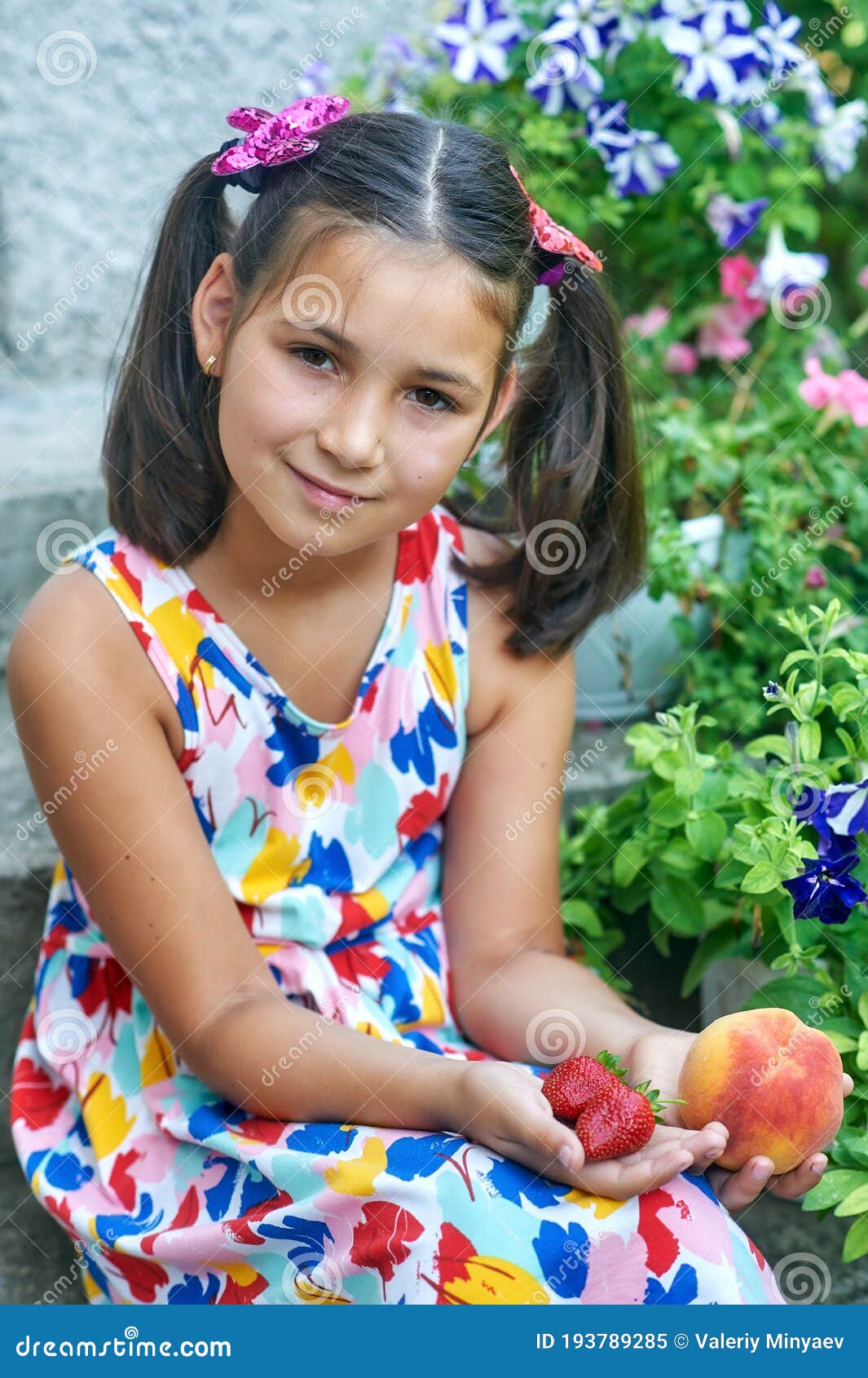 Little Peaches On A Tree In The Vegetable Garden Stock Image 189071893
