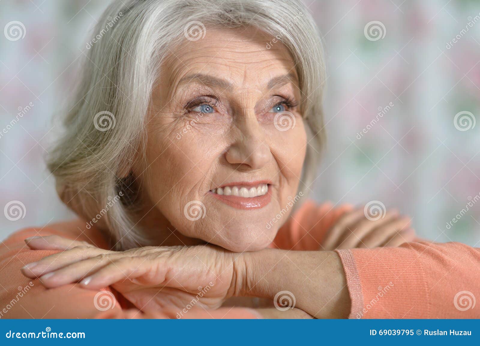 Portrait of Beautiful Old Woman Stock Image - Image of caucasian