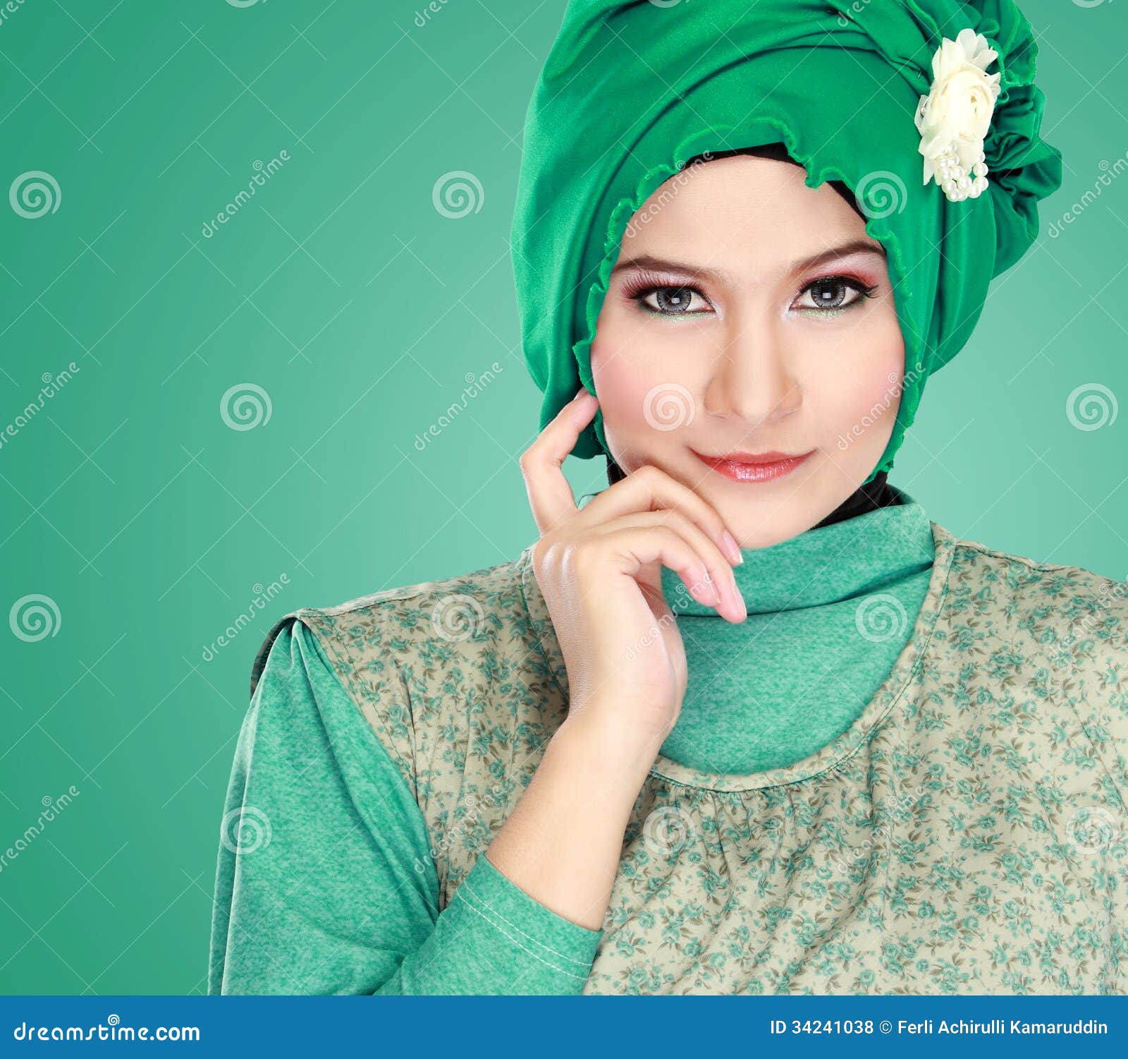 Pretty Muslim Women  www.pixshark.com - Images Galleries 