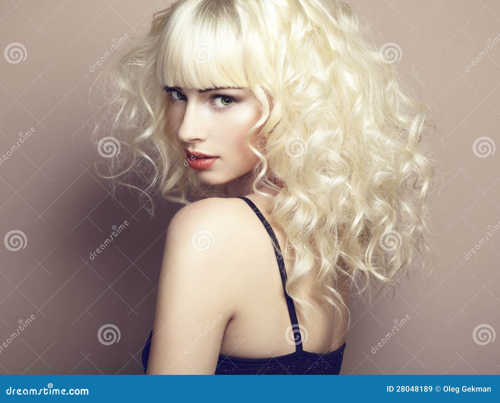 Beautiful young blonde girl - wide 5