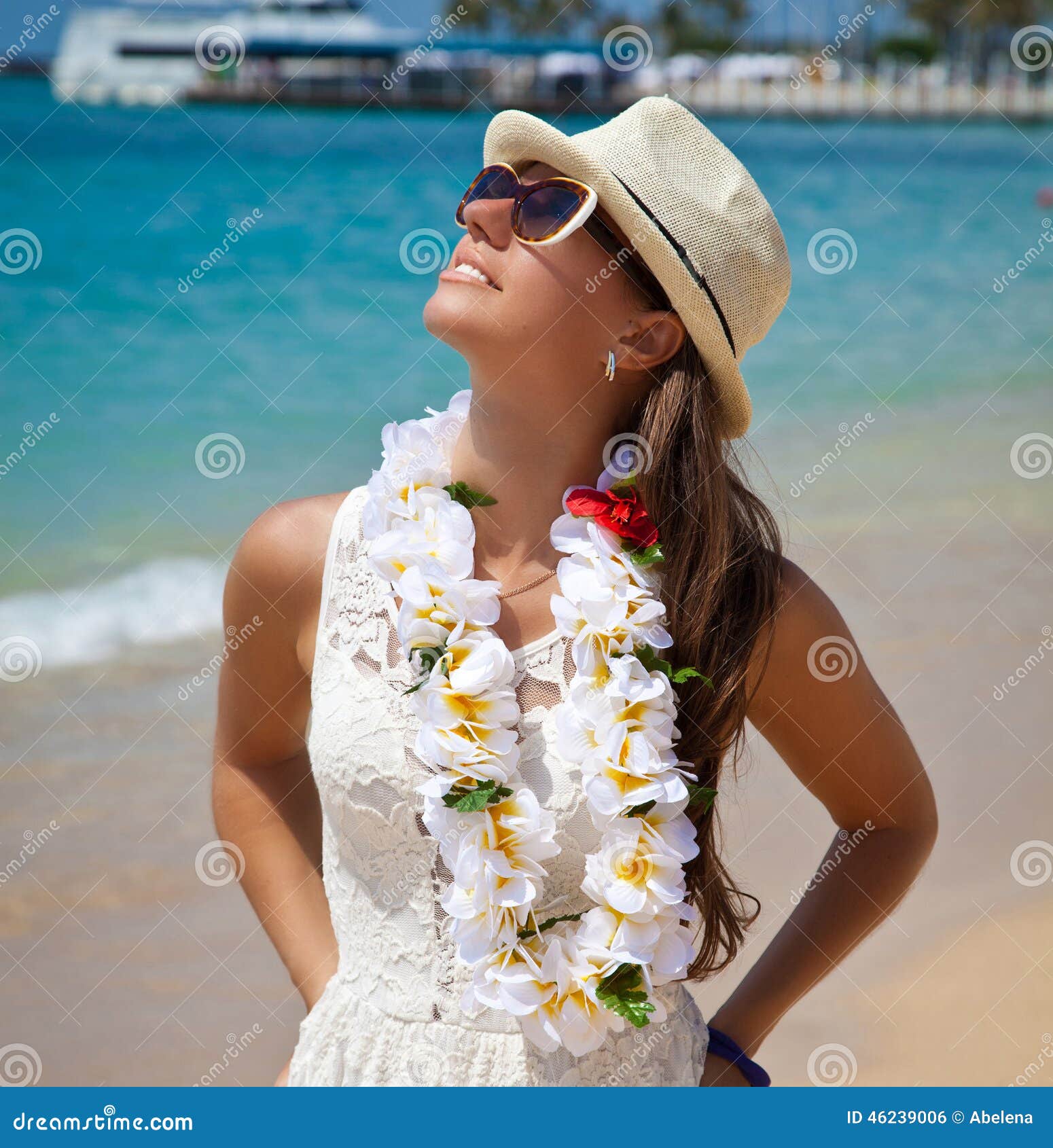 1,844 Beach Garland Stock Photos - Free & Royalty-Free Stock Photos from  Dreamstime