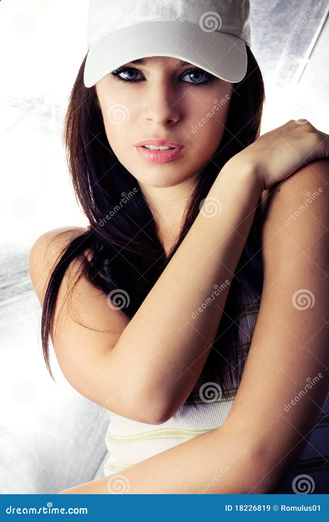 Portrait of Beautiful Young Woman Stock Image - Image of healthy