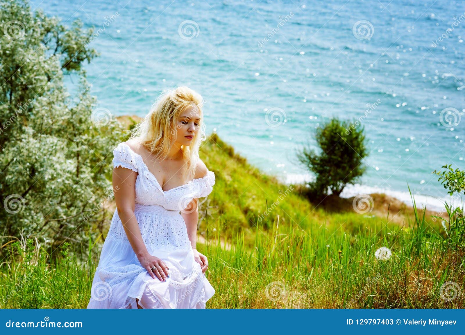 blondes women nature outdoors white dress 1600x1200 