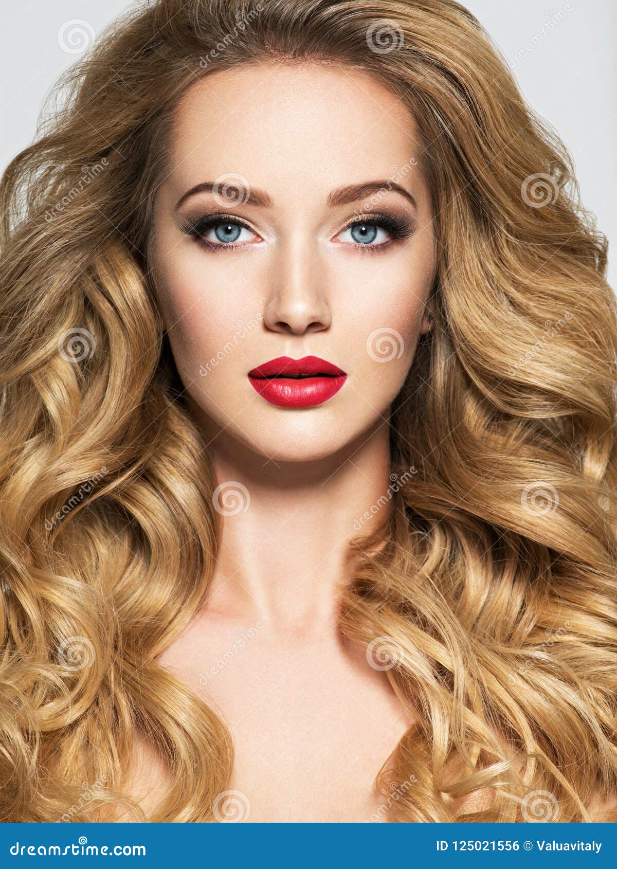 Pretty Woman with Long Hair and Red Lips. Stock Photo - Image of studio,  pretty: 125021556