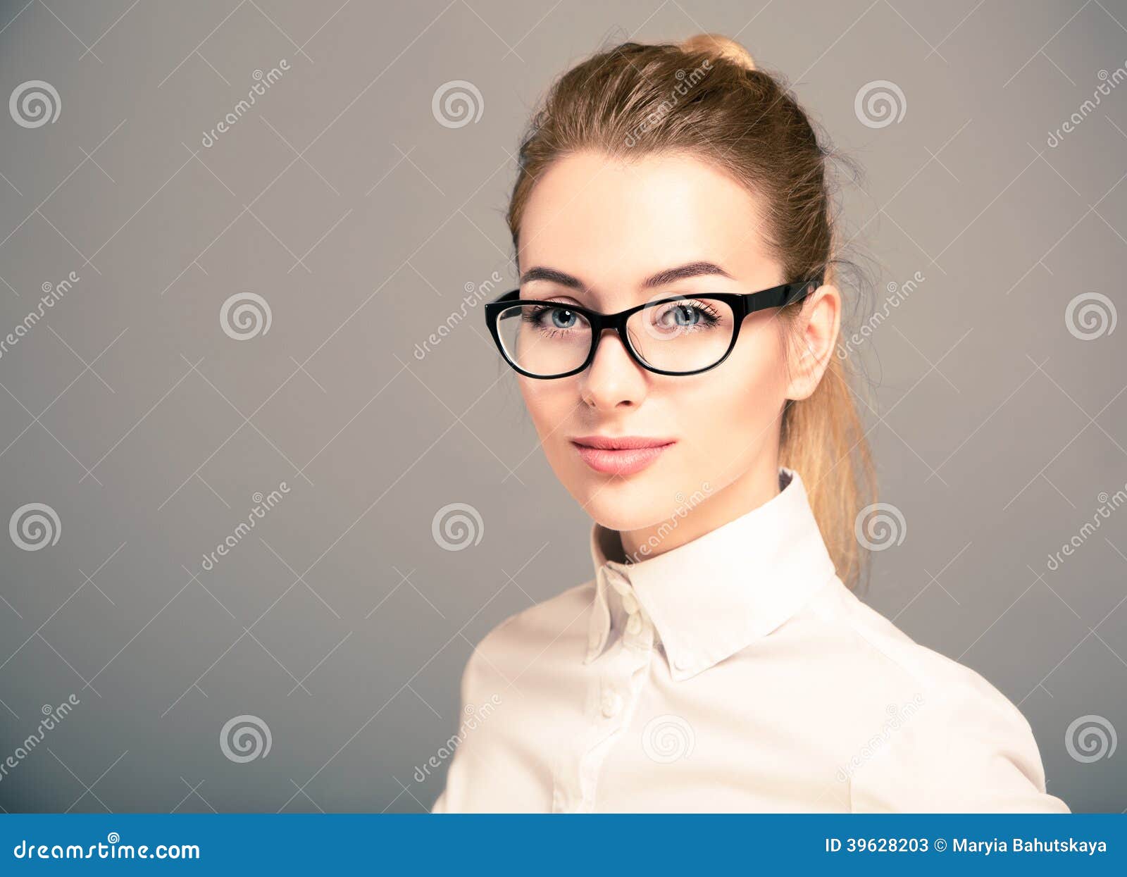 portrait of business woman wearing glasses