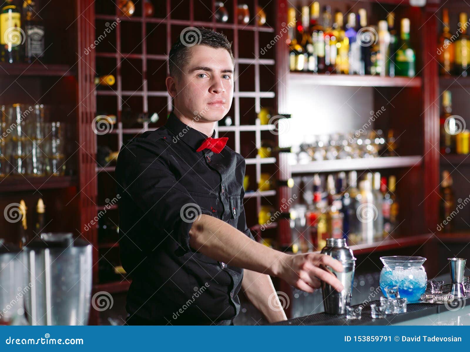 bartenders needed near me bartenders needed near me