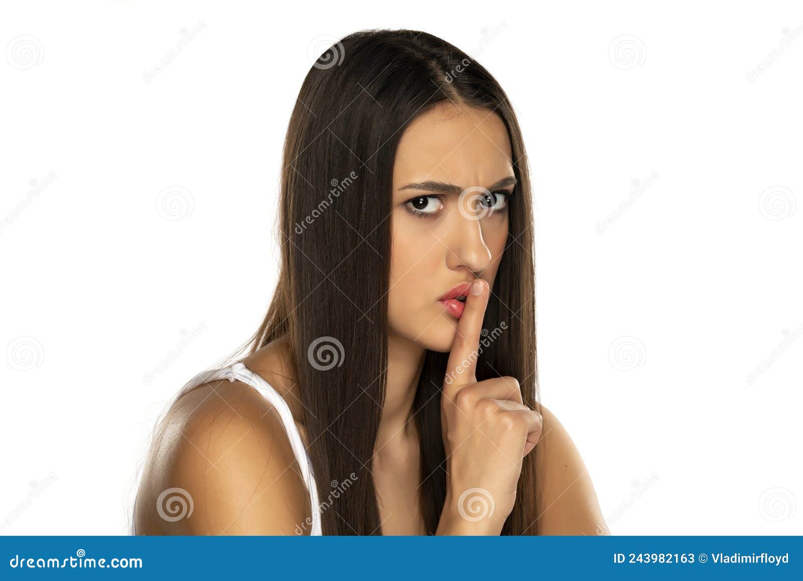 Portrait D'une Femme En Fronde Avec Un Doigt Devant Ses Lèvres Image stock  - Image du silencieux, secret: 243982163