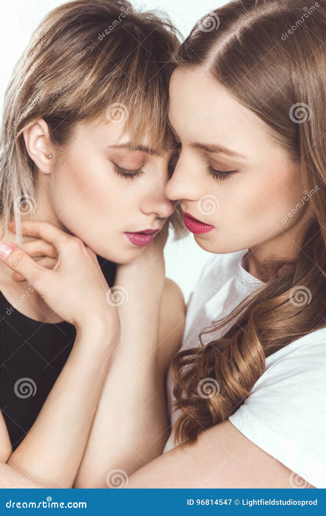 lesbienne séduire femme