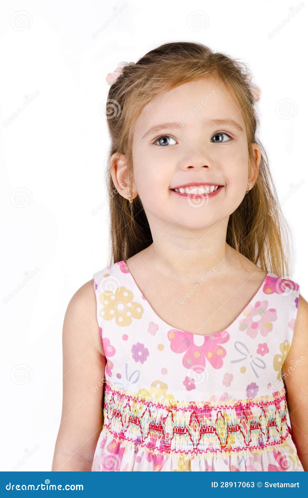 Photo libre de droit de Belle Et Mignonne Fille De Sourire banque d'images  et plus d'images libres de droit de Petites filles - Petites filles,  Enfant, Sourire - iStock