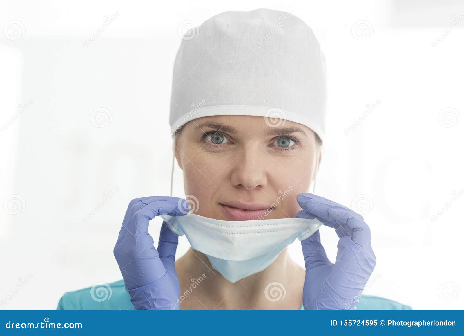 masque chirurgical sourire