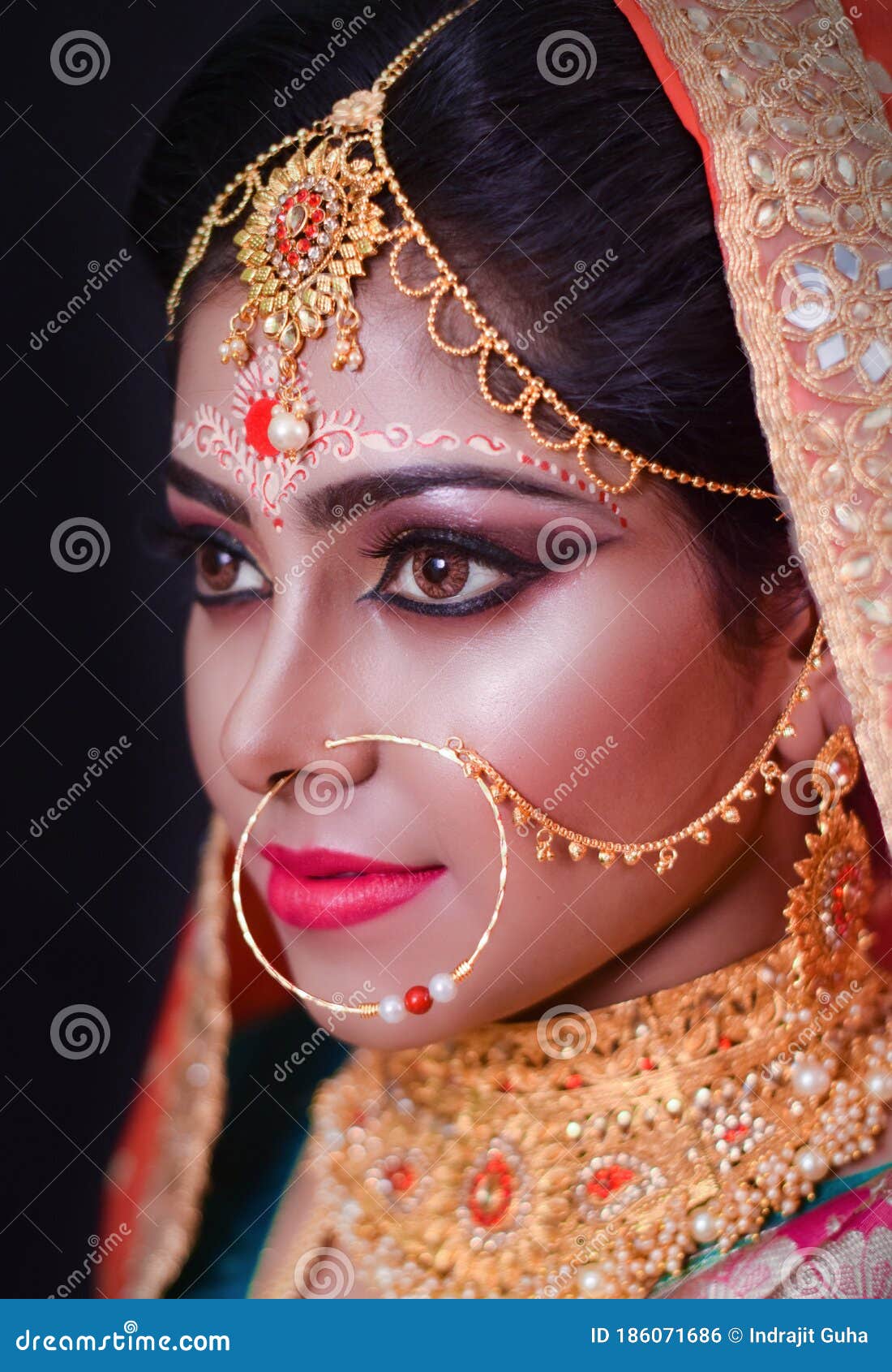 Comet Busters Bridal Bengali Wedding Bindi for Women (BV1977) : Amazon.in:  Beauty