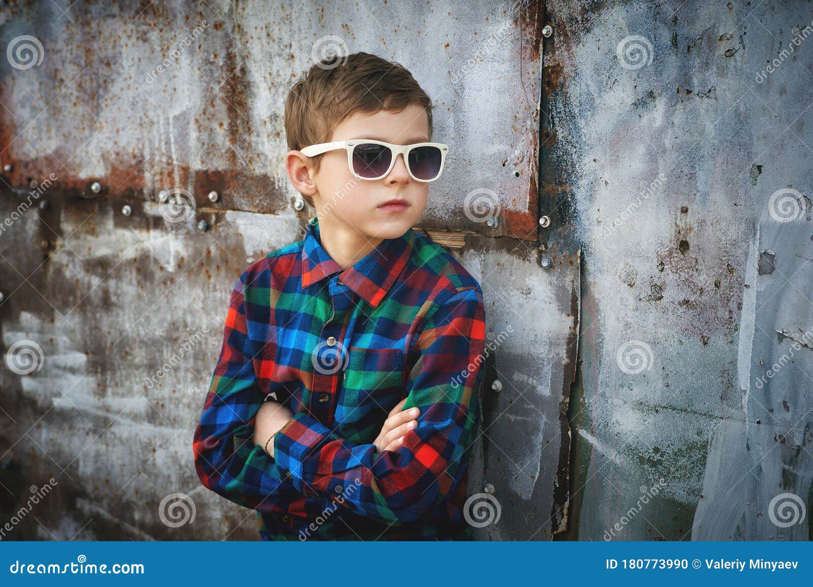 Man sitting alone on steps. Handsome boy with sunglasses. Male model posing  for shooting, sitting on old stairs. Portrait of cool guy sitting Stock  Photo - Alamy