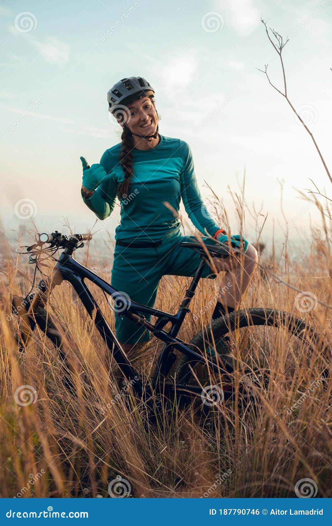 Portrait of Female Mountain Bike on Trail Stock Photo - Image of extreme,  bikeing: 187790746