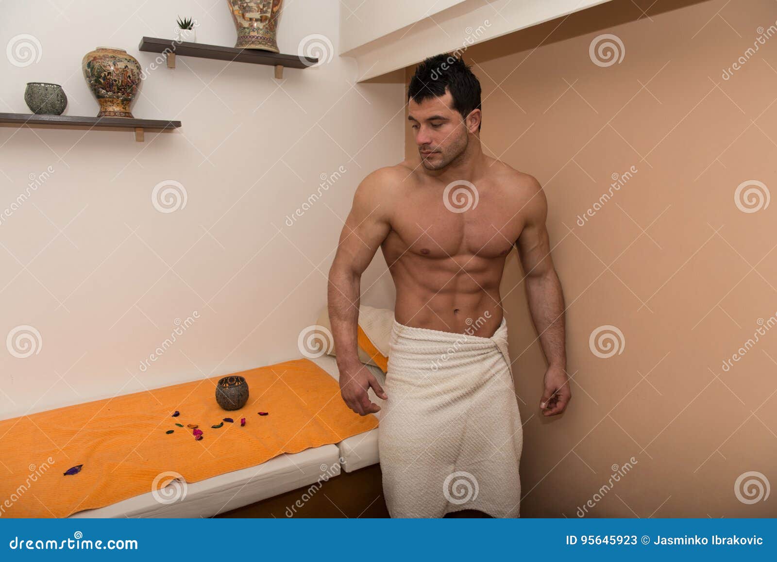 Patois servet Spektakel Portrait of a Fit Man in Massage Room Stock Image - Image of luxury,  cheerful: 95645923