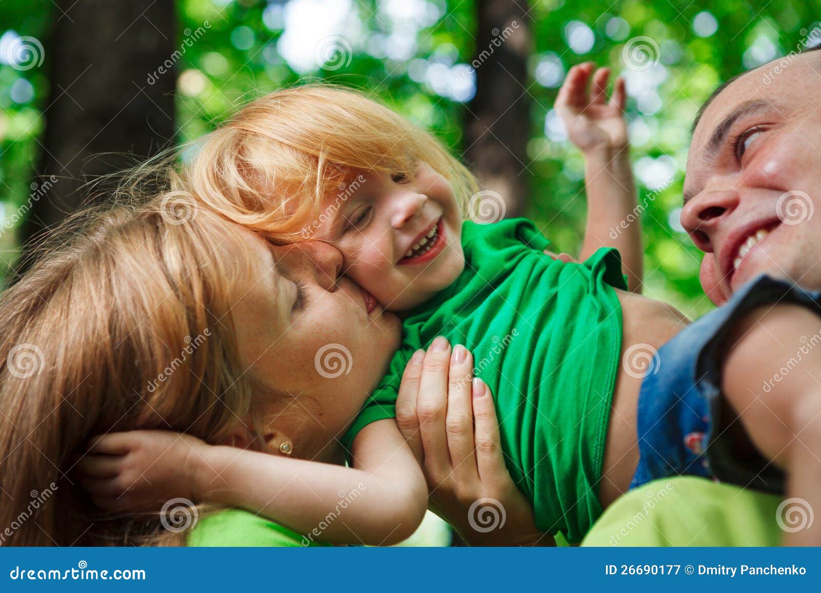 Portrait of a funny family stock image. Image of green 26690177