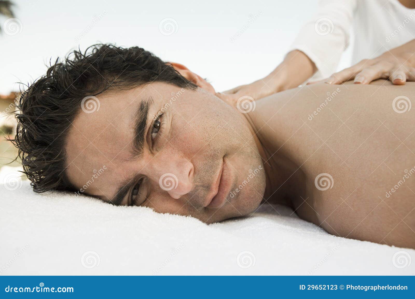 7,139 Men Back Massage Stock Photos - Free & Royalty-Free Stock Photos from  Dreamstime