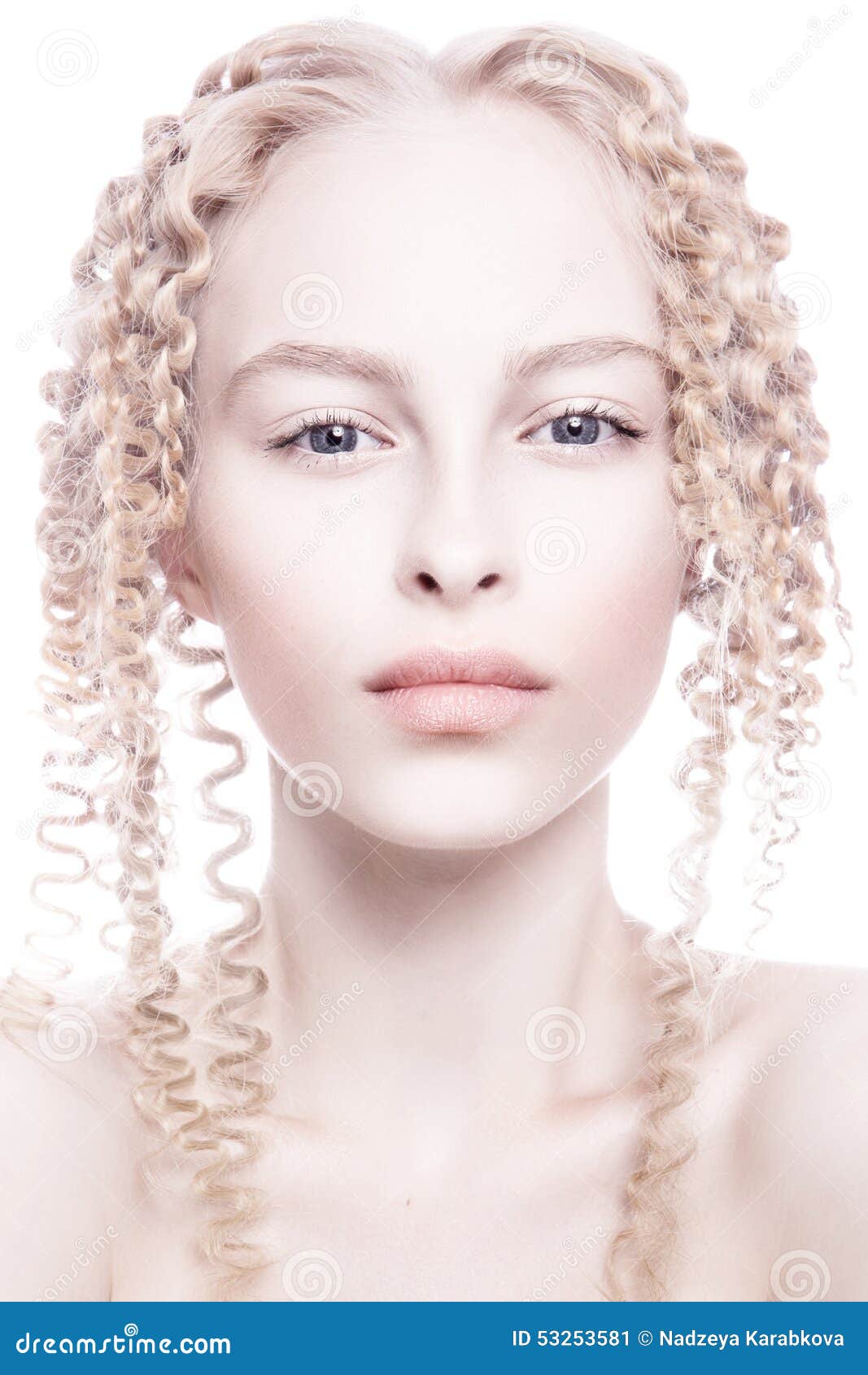 caucasian albino eyes