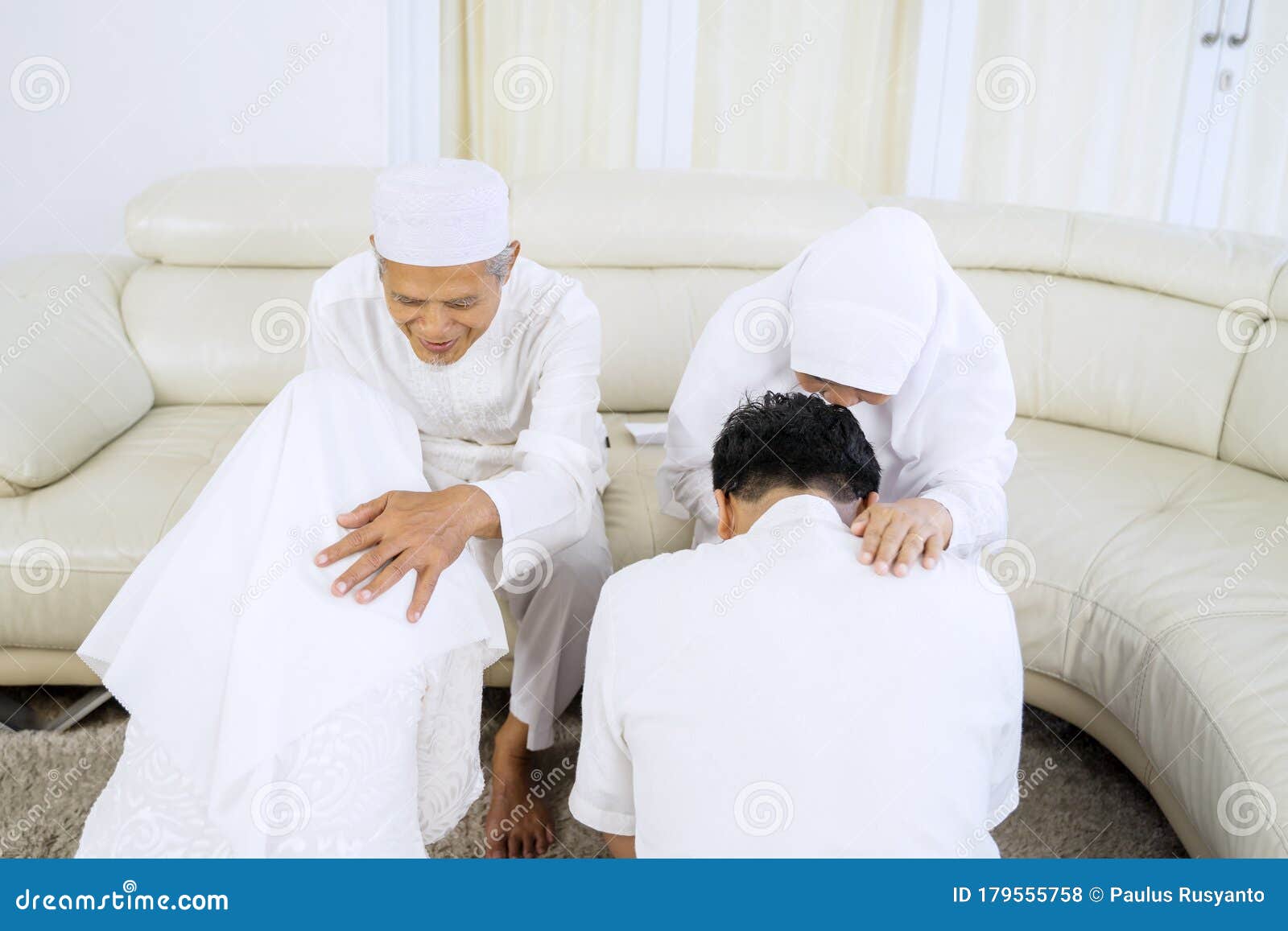 Old Parents Islam Stock Photos - Free & Royalty-Free Stock Photos from  Dreamstime