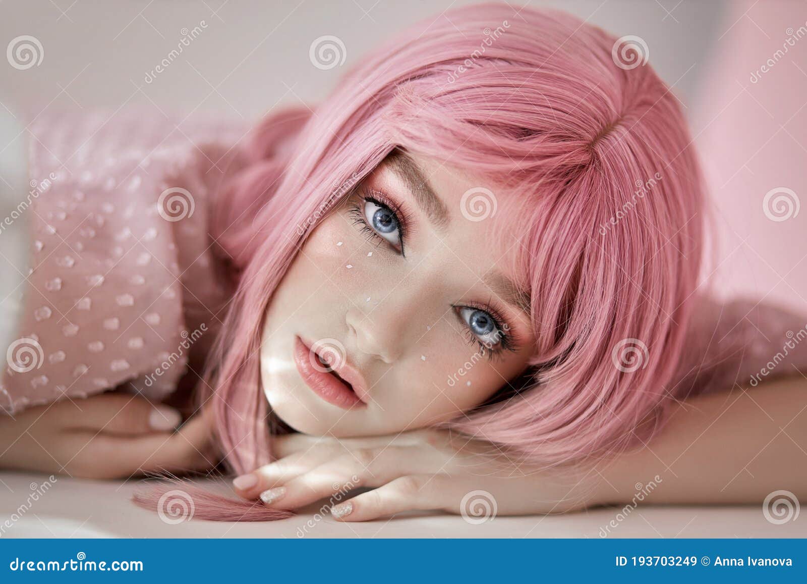 Portrait of a Young Woman with Pink Hair. Perfect Hairstyle and Hair  Coloring Stock Image - Image of background, hair: 193703249