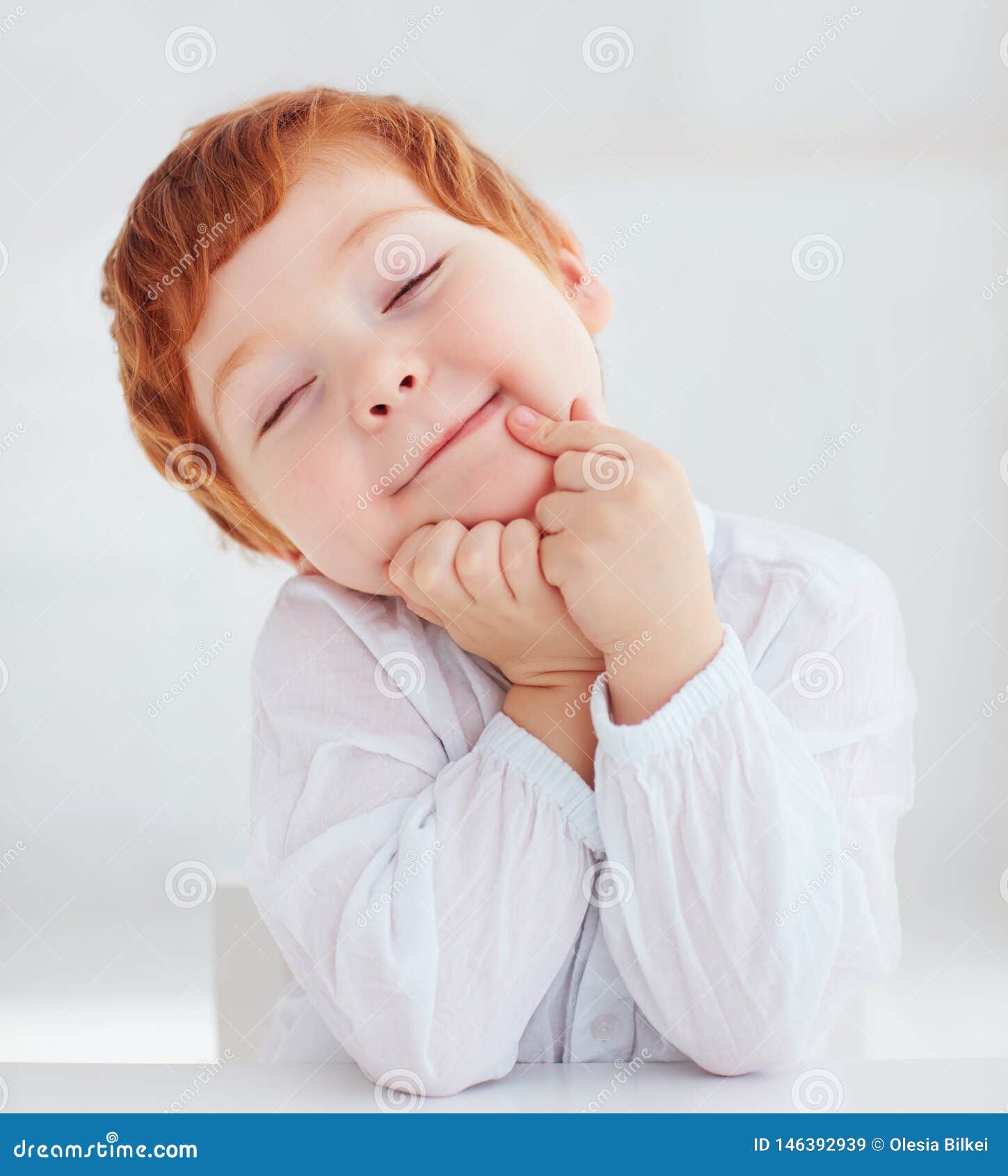 Portrait Sincere De Bebe Garcon Roux Mignon D Enfant En Bas Age Image Stock Image Du Appreciez Vieux