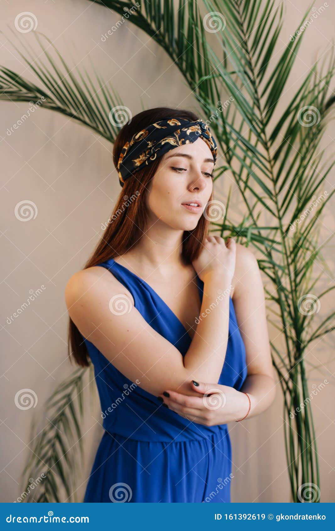 Portrait of a Stylish Girl Indoors with a Turban Decorating Her Hairstyle.  Indie Girl, Bohemian, Hippie, Boho Casual Style Stock Image - Image of  inspiration, model: 161392619