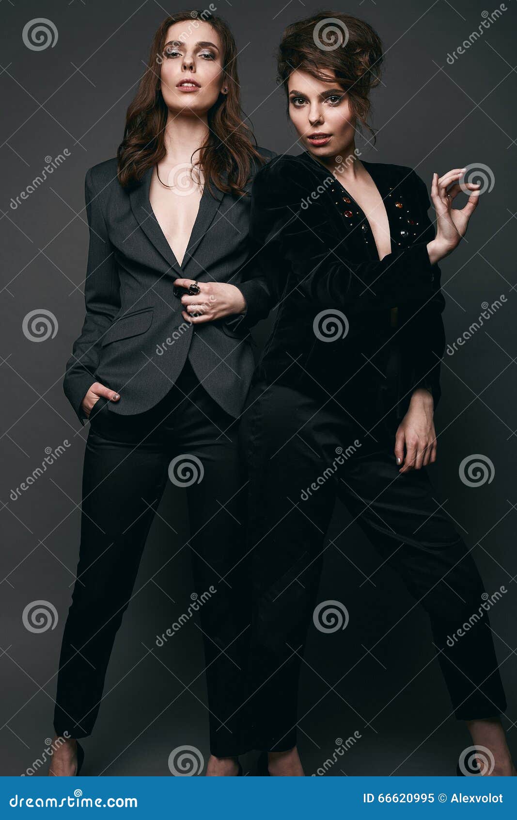 Portrait Of Two Beautiful Sensual Brunette Models Twins Stock Image Image Of Attractive Glam