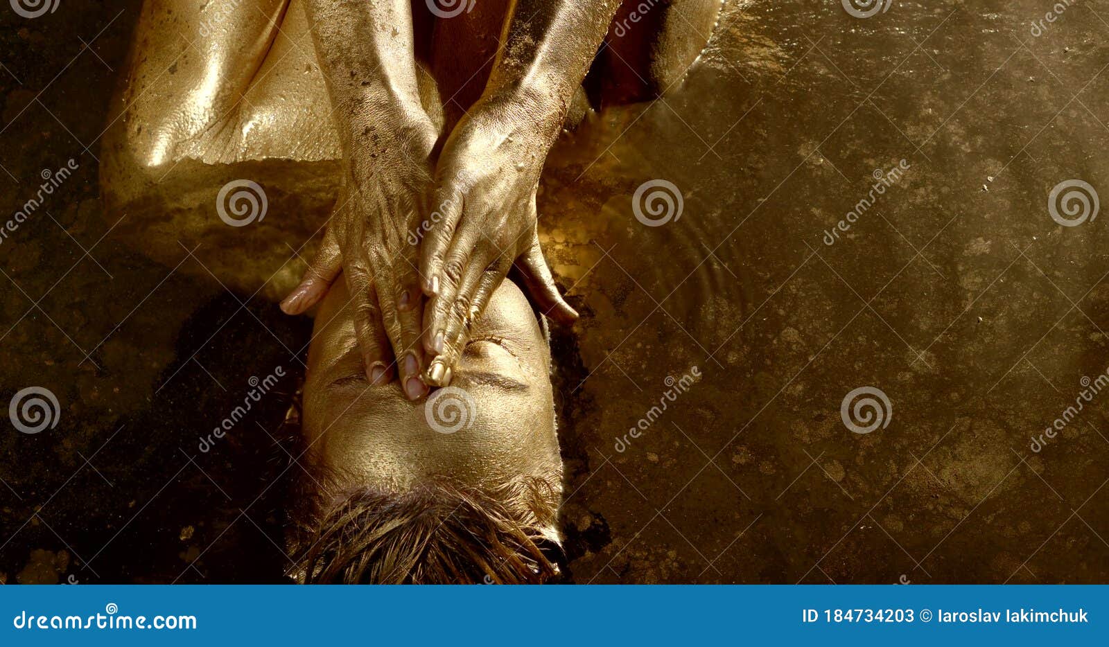 Gold Naked